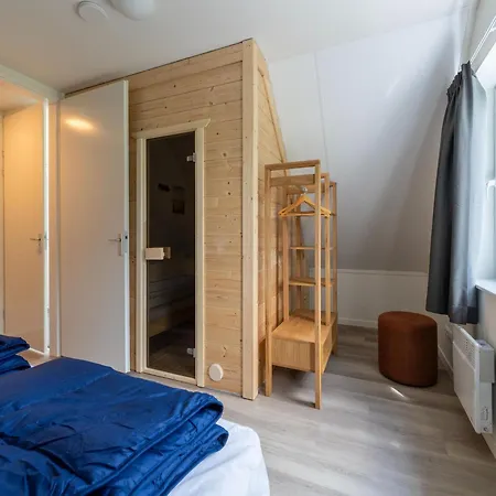 Waterside Retreat Sauna, Garden And Fishing Jetty Holiday home *