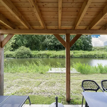 Holiday home Waterside Retreat Sauna, Garden And Fishing Jetty Simonshaven