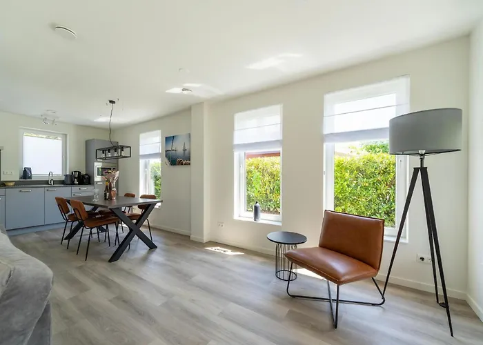 Tatil Evi Waterside Retreat Sauna, Garden And Fishing Jetty Simonshaven