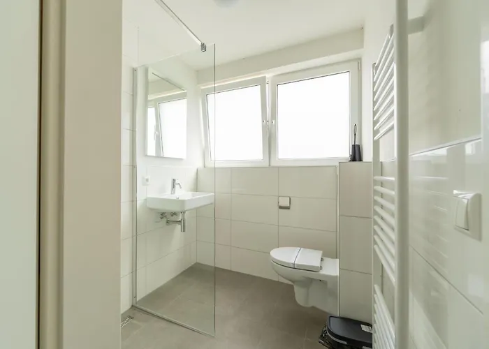 Waterside Retreat Sauna, Garden And Fishing Jetty *