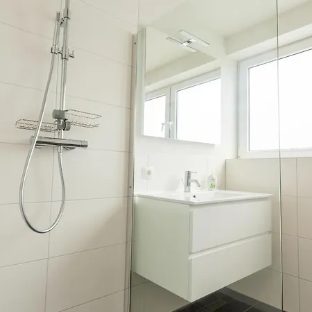 Waterside Retreat Sauna, Garden And Fishing Jetty * Simonshaven