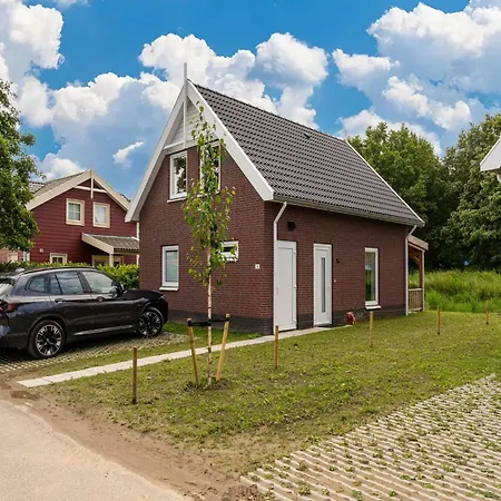 펜션 Waterside Retreat Sauna, Garden And Fishing Jetty Simonshaven