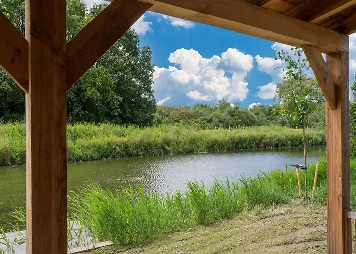 Waterside Retreat Sauna, Garden And Fishing Jetty * Simonshaven